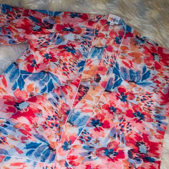 NWOT LuLaRoe Bianca Floral Short Kimono - Picture 3 of 6